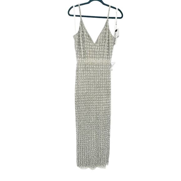 Mac Duggal Geometric Embellished Crystal Drop V-Neck Gown Silver Size 14 NWT - Picture 10 of 12